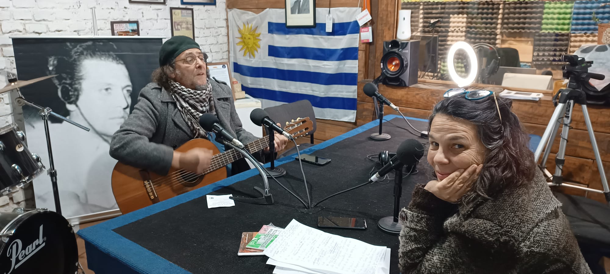 “La Clandestina” conduce: Marisol Cavada. Hoy nos visita y canta en vivo Juan D Hernández